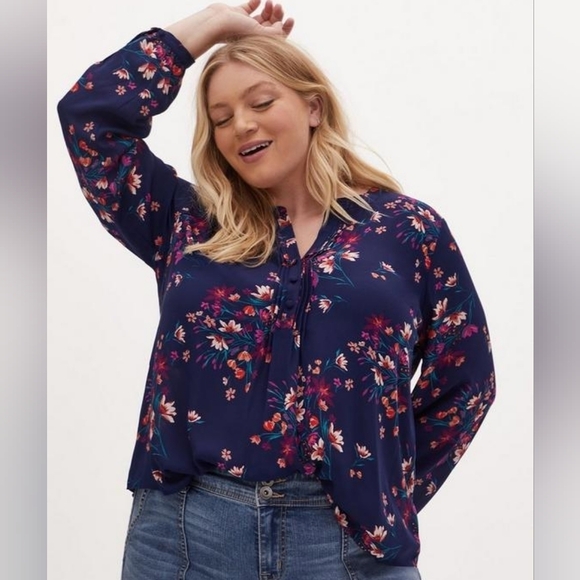 torrid Tops - New With Tags Torrid Georgette Pintuck Button-Front Blue Floral Blouse Size 3X